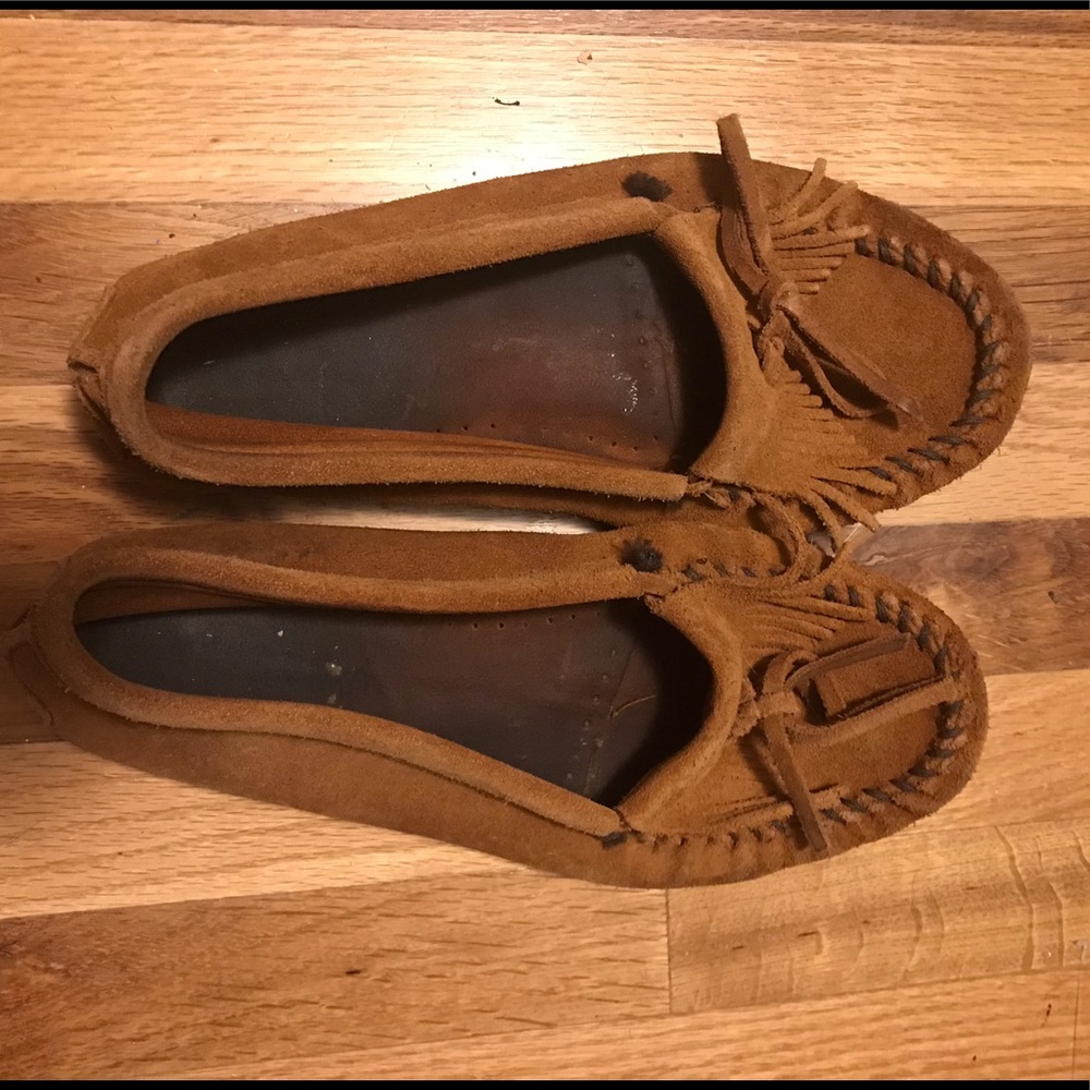 Minnetonka brown moccasin loafer flats